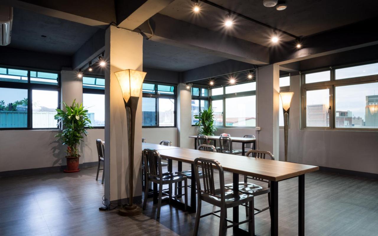 Taipei Travelers International Hostel Tamsui Exterior foto